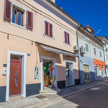 Mind Apartment And Rooms Porec Exterior photo