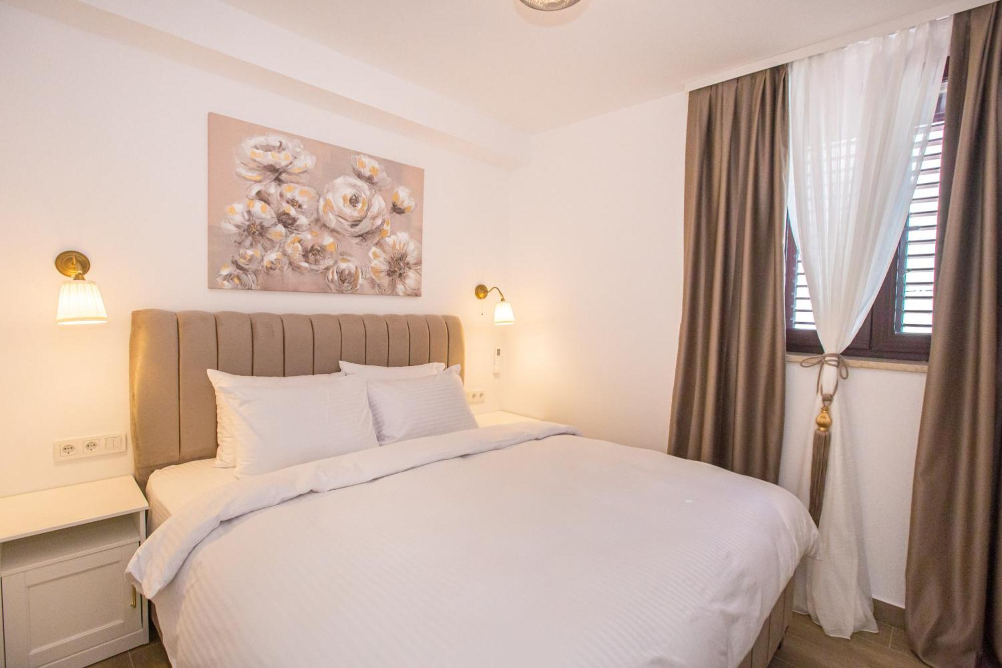 Mind Apartment And Rooms Porec Exterior photo