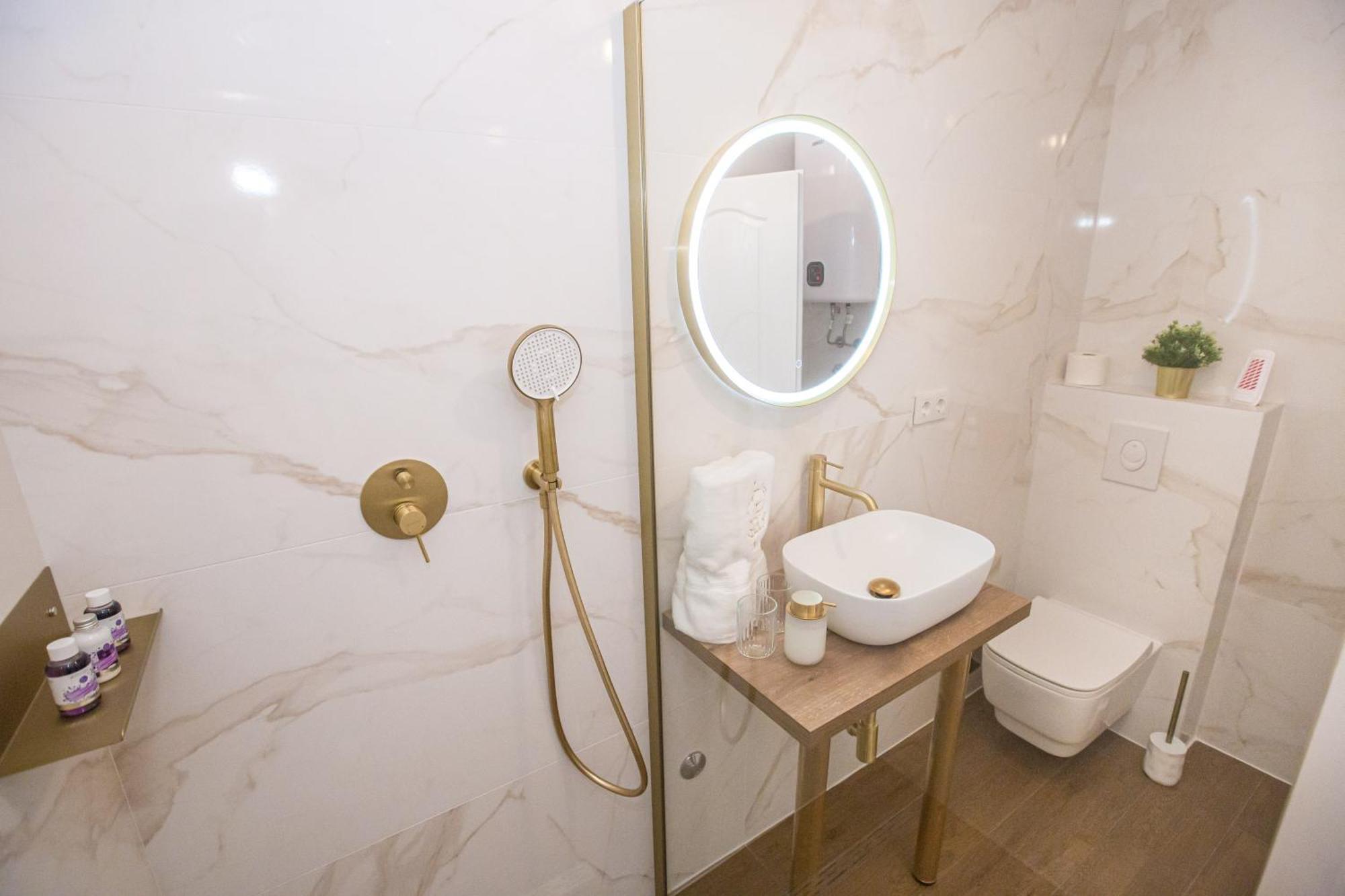 Mind Apartment And Rooms Porec Exterior photo