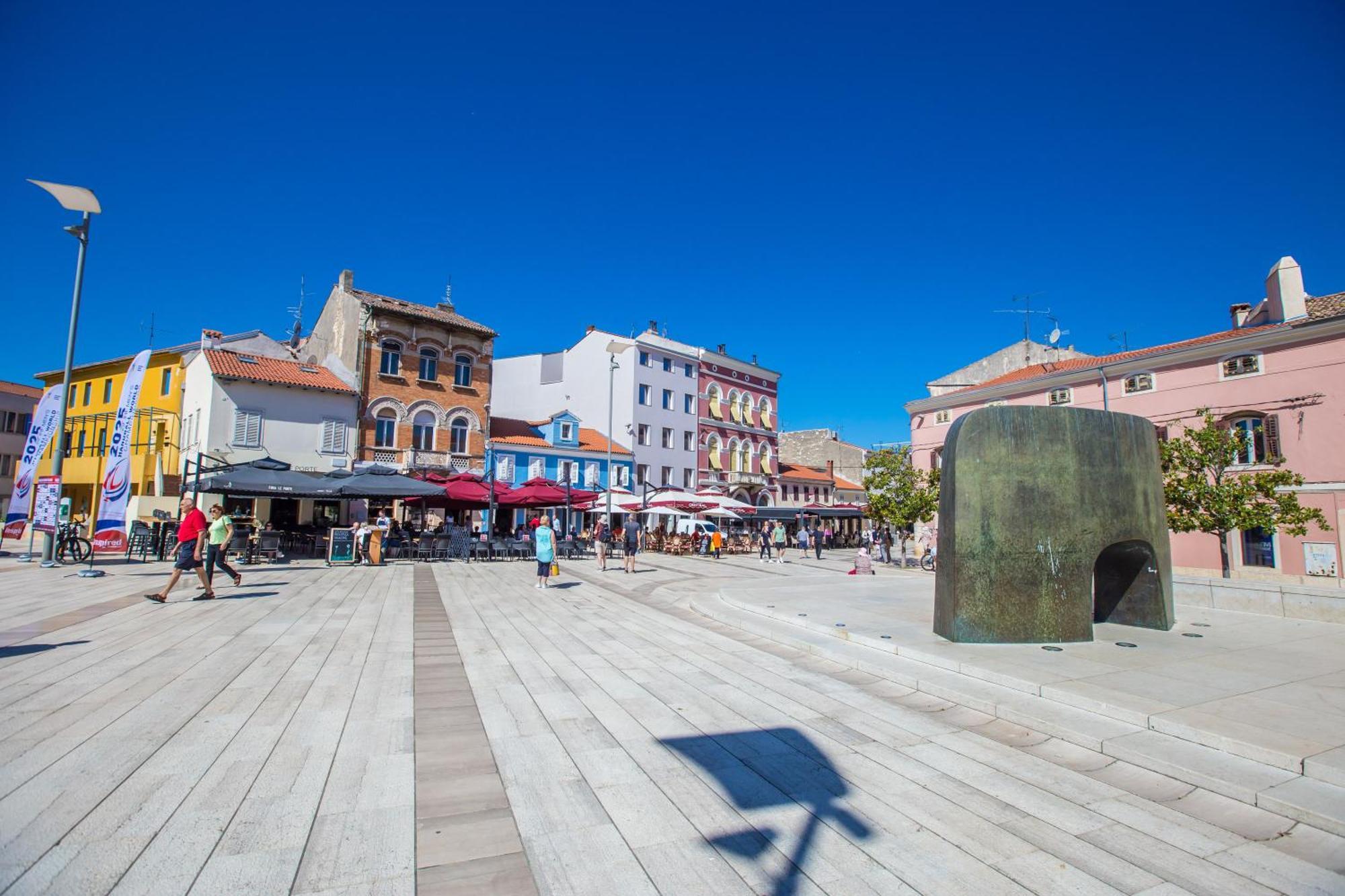 Mind Apartment And Rooms Porec Exterior photo