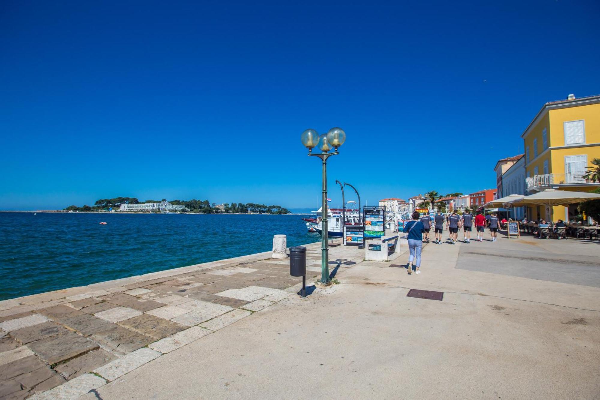 Mind Apartment And Rooms Porec Exterior photo